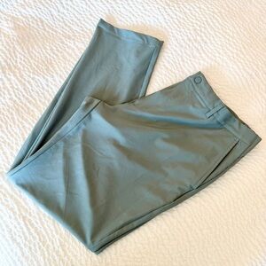 Greg Norman Men's Performance Golf Pants Gray Size 38x32 Shark Logo ML75